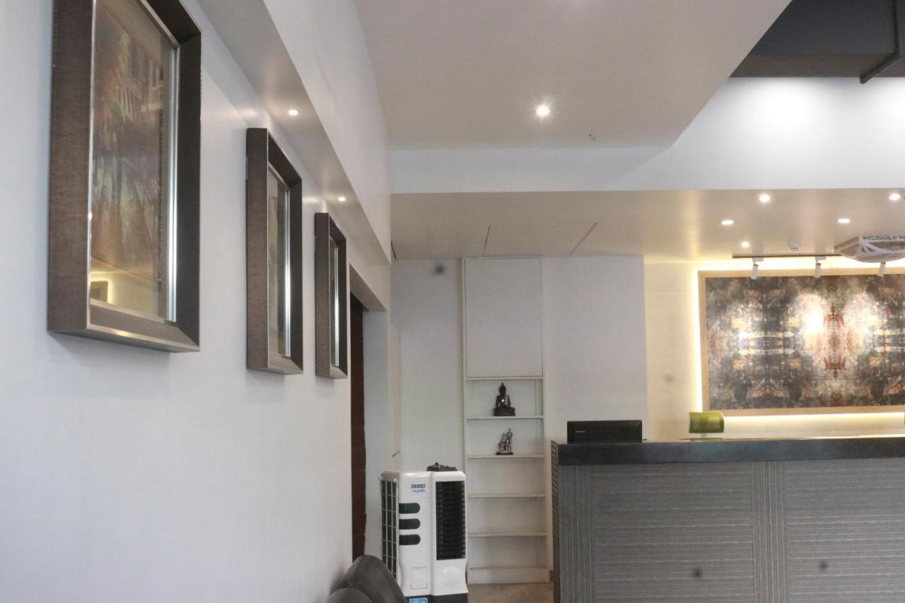 Capital O 14995 Hotel Starline Paltan Bazar Guwahati Luaran gambar