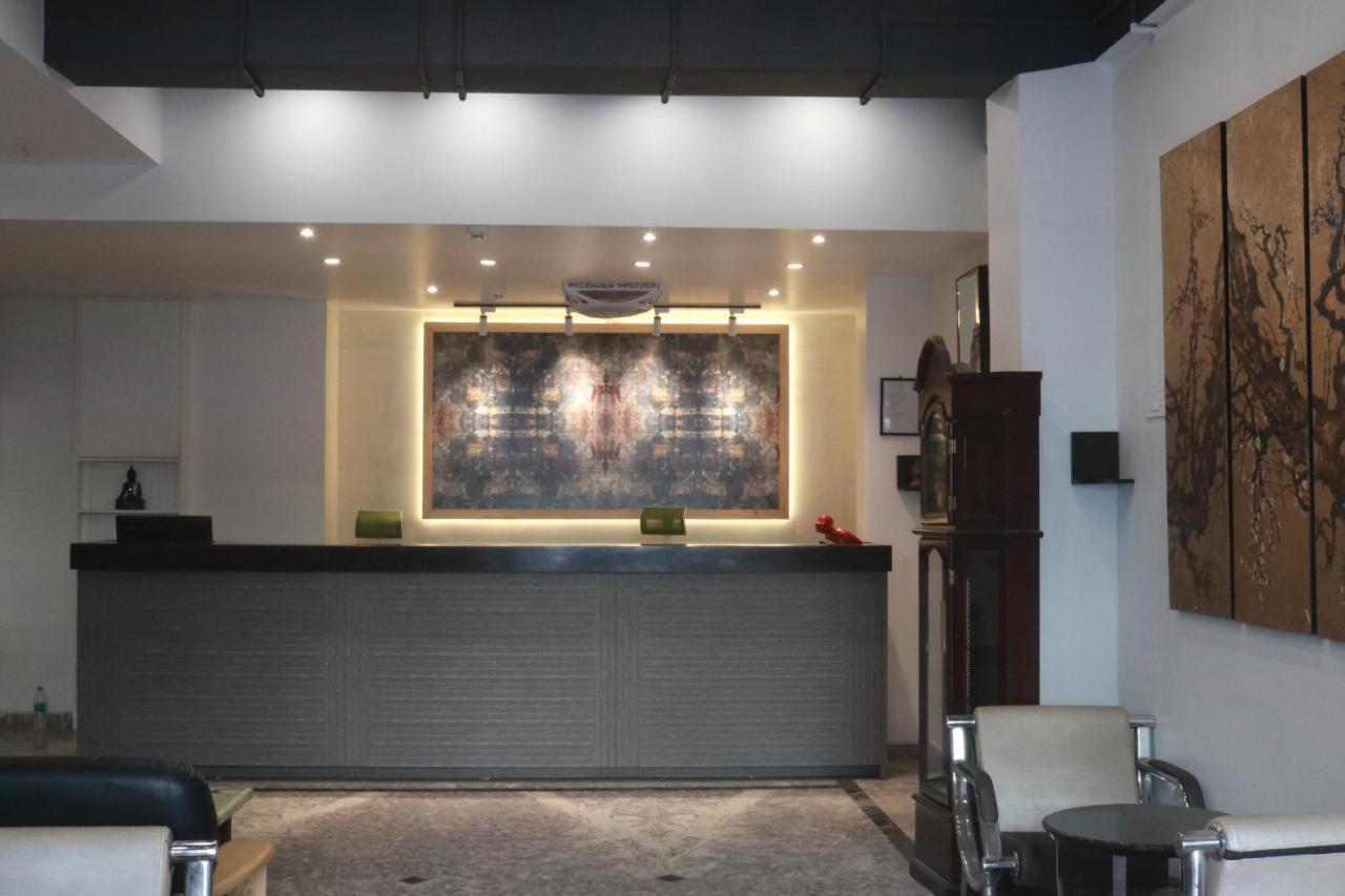 Capital O 14995 Hotel Starline Paltan Bazar Guwahati Luaran gambar